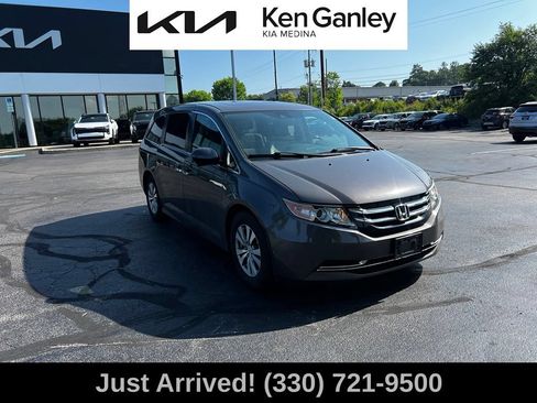 Used 2016 Honda Odyssey EX-L image 3