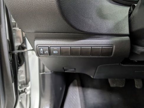 Used 2025 Toyota Corolla SE FWD image 19