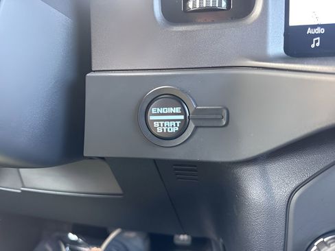 Used 2025 Ford Bronco Big Bend image 22