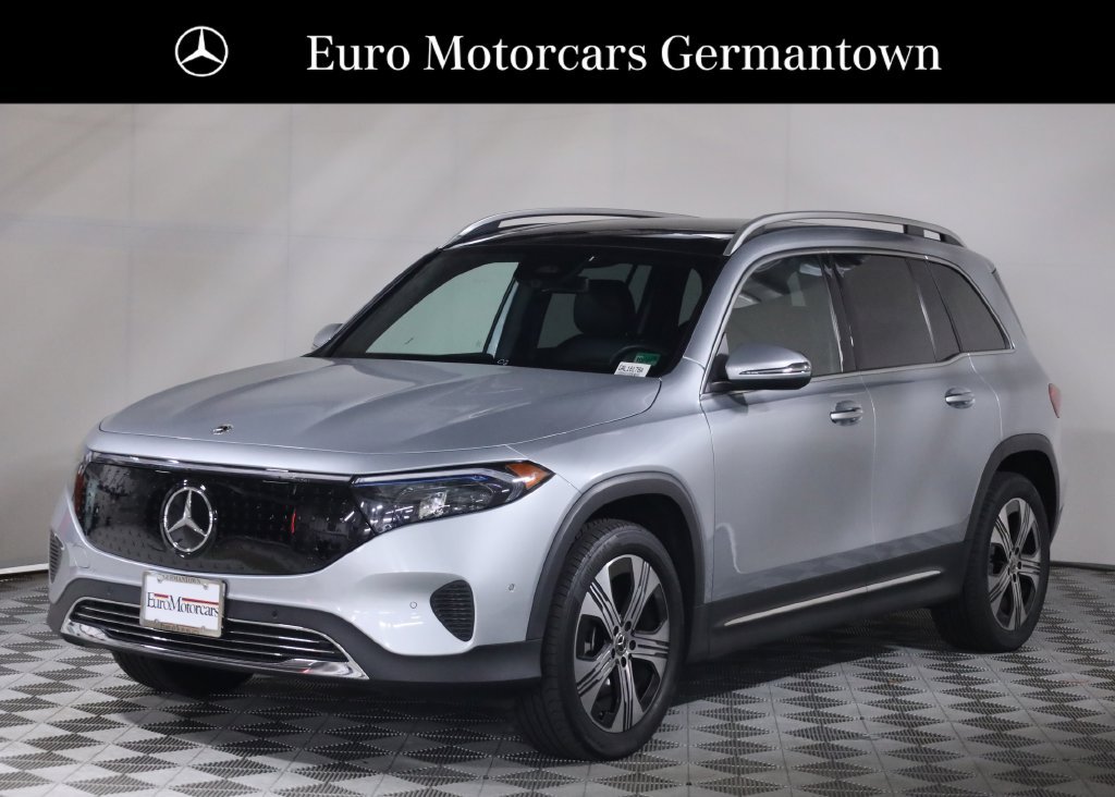 Used 2024 Mercedes-Benz EQB 300 4MATIC image 3