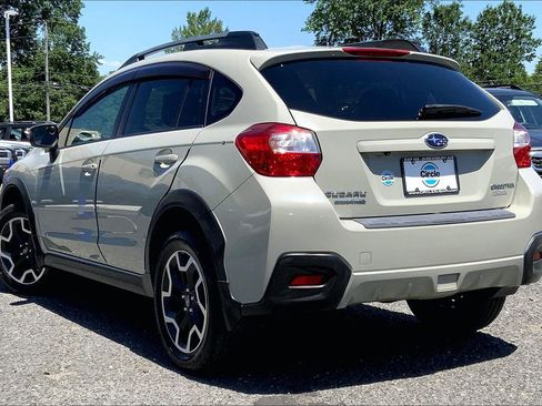 Used 2016 Subaru Crosstrek 2.0i Premium w/ Moonroof Package AWD/4WD image 12