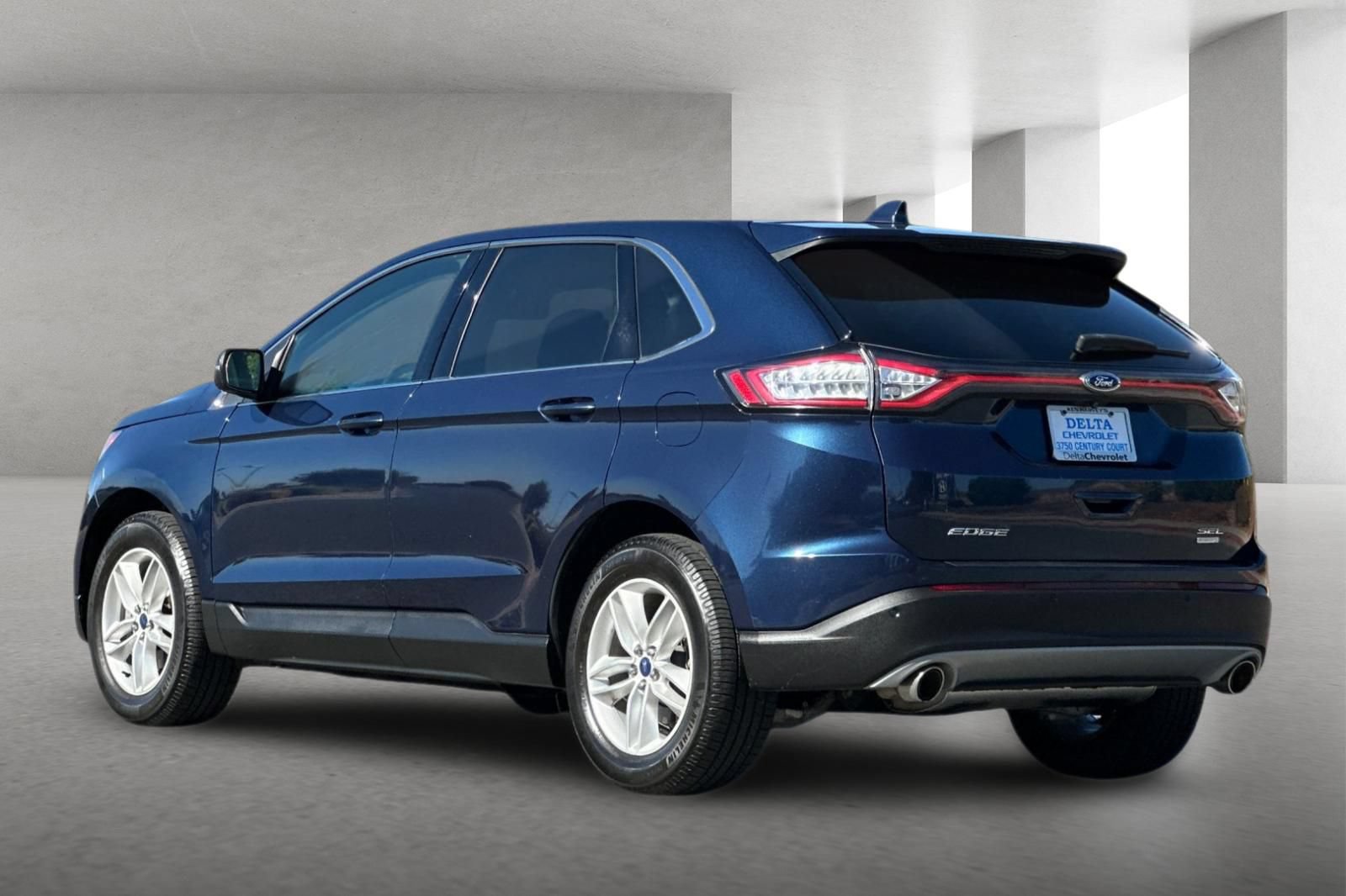 Used 2017 Ford Edge SEL w/ Equipment Group 201A FWD image 6