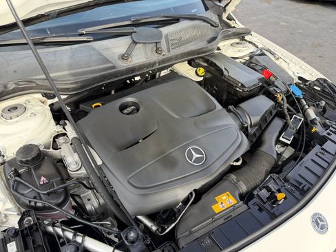 Used 2019 Mercedes-Benz GLA 250 4MATIC image 36