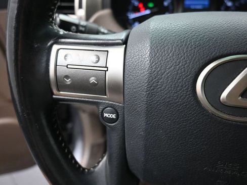 Used 2018 Lexus GX 460 AWD/4WD image 3