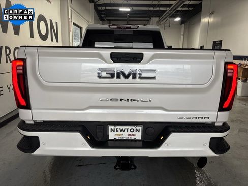 Used 2024 GMC Sierra 2500 Denali Ultimate image 31