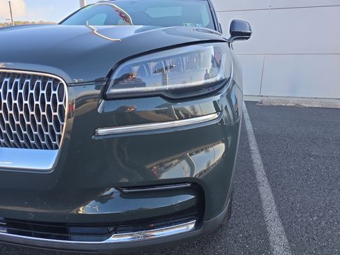 Used 2022 Lincoln Aviator Reserve w/ Elements Package Plus image 10