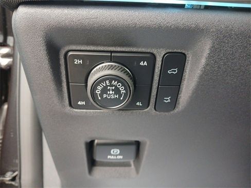 New 2025 Ford Expedition Tremor image 19