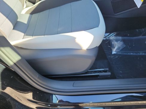 New 2026 Volkswagen Taos S FWD image 7