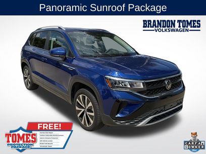 Used 2023 Volkswagen Taos SE w/ Panoramic Sunroof Package