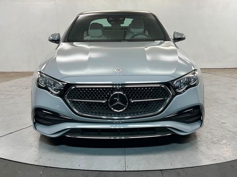 New 2026 Mercedes-Benz E 350 4MATIC Sedan image 8