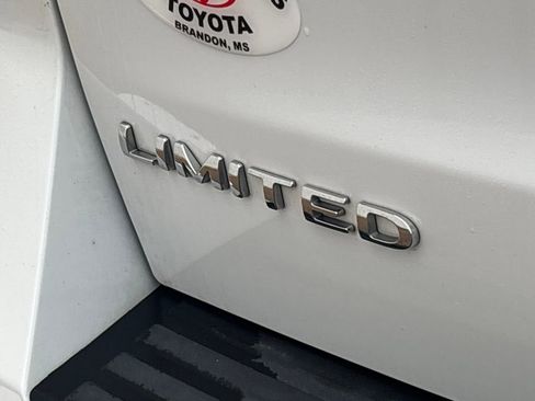 Used 2023 Ford Expedition Limited image 36