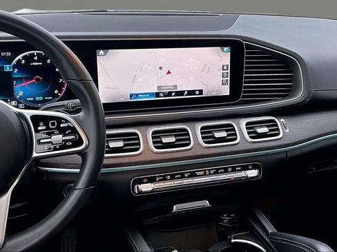 Used 2022 Mercedes-Benz GLS 450 4MATIC image 6