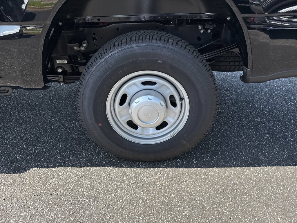 New 2025 Ford F350 XL w/ 360-Degree Camera Package RWD image 19