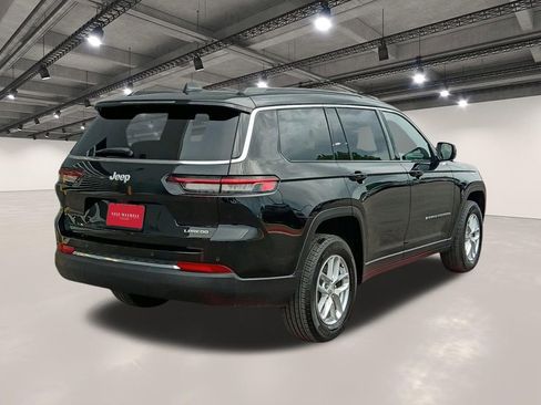 Used 2025 Jeep Grand Cherokee L Laredo RWD image 16