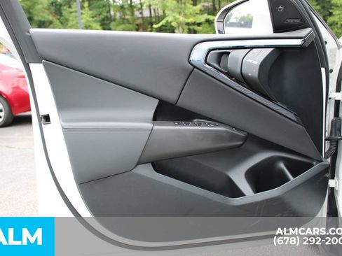 Used 2025 BMW X3 xDrive30i AWD/4WD image 12