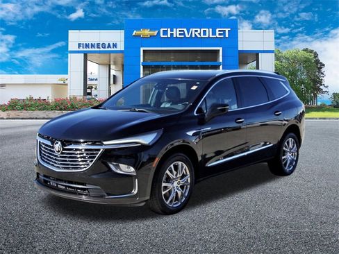 Used 2022 Buick Enclave Premium image 3