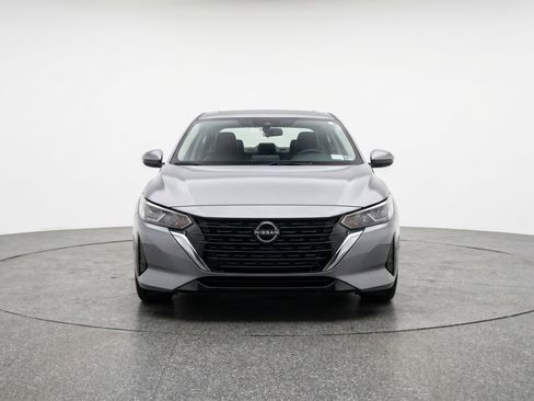 Used 2025 Nissan Sentra SV FWD image 2