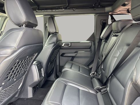New 2025 Ford Bronco Badlands image 13