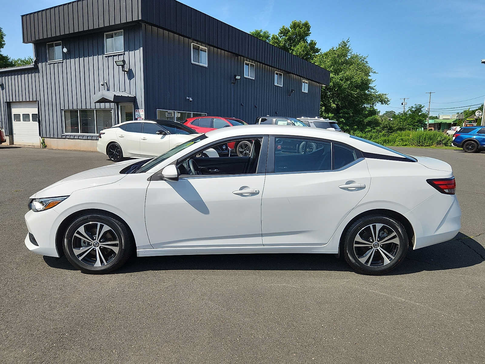 Used 2023 Nissan Sentra SV FWD image 7