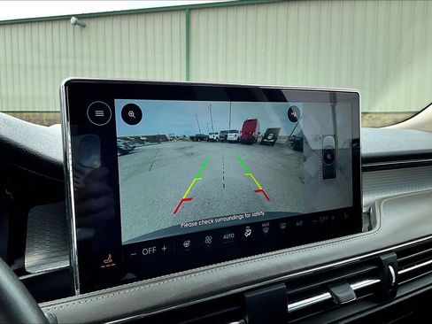 Used 2024 Lincoln Corsair AWD w/ Equipment Group 101A image 28