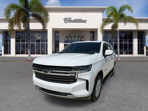 Certified 2022 Chevrolet Suburban LT RWD image 5