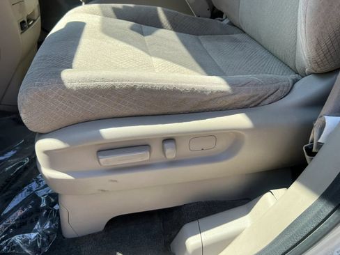 Used 2016 Honda Odyssey LX image 16