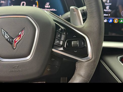 Used 2022 Chevrolet Corvette Stingray Preferred Cpe w/ Z51 Performance Package RWD image 16