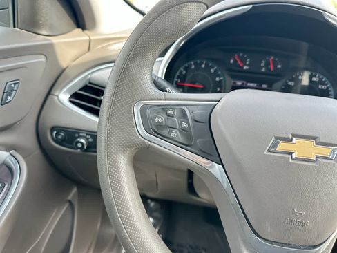Used 2020 Chevrolet Malibu LT image 28
