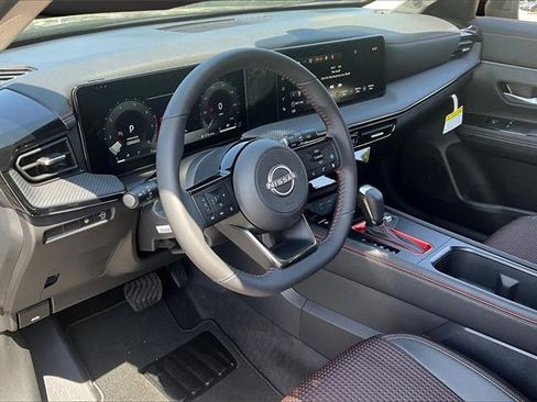 New 2025 Nissan Kicks SR image 7