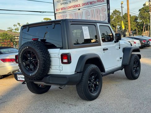 Used 2021 Jeep Wrangler Sport AWD/4WD image 9