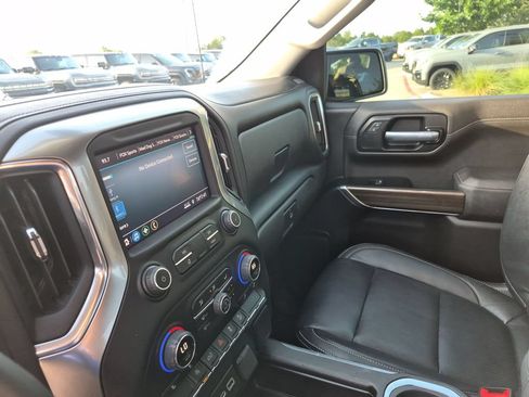 Used 2022 Chevrolet Silverado 1500 RST AWD/4WD image 28