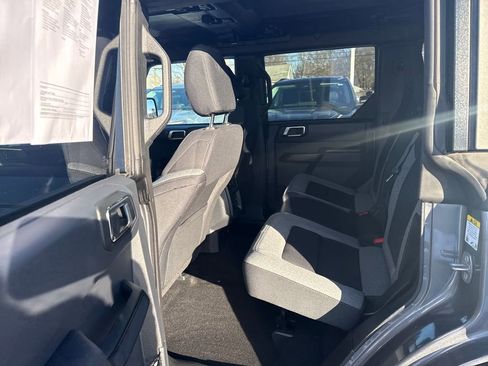 Used 2025 Ford Bronco Big Bend image 12