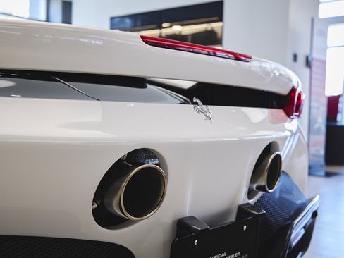 Used 2024 Ferrari SF90 Spider image 48