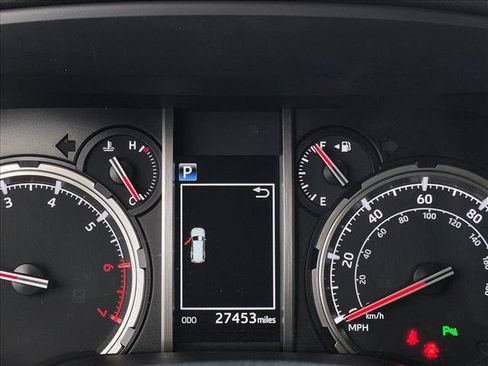 Used 2023 Toyota 4Runner Limited RWD image 6