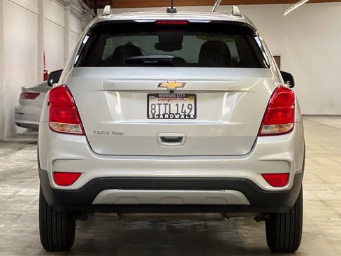 Used 2021 Chevrolet Trax LT image 5