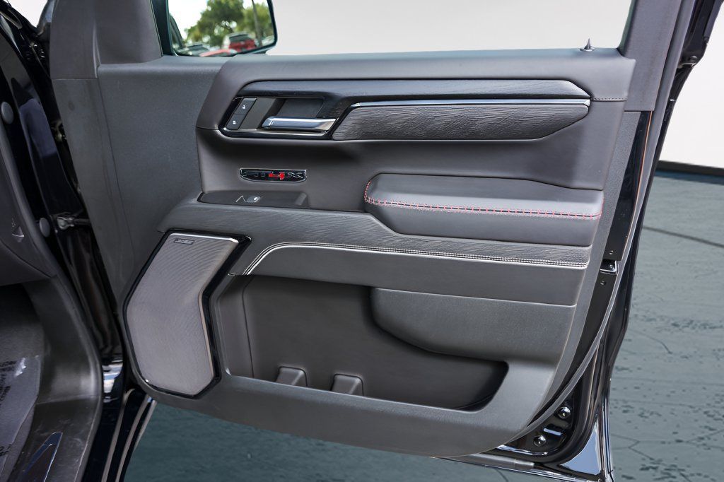 Used 2023 GMC Sierra 1500 AT4X AWD/4WD image 31
