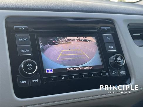 Used 2020 Honda HR-V LX image 25