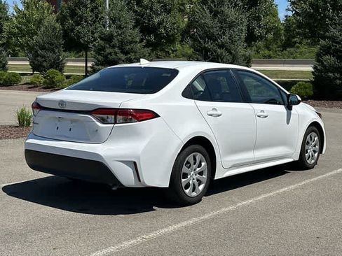 Used 2025 Toyota Corolla LE FWD image 21