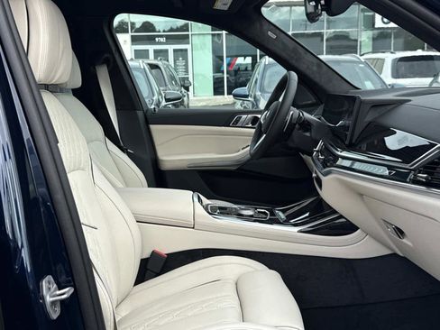 New 2026 BMW X7 xDrive40i w/ Executive Package image 16