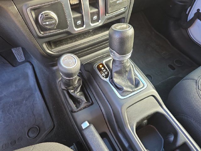 Used 2023 Jeep Wrangler Sport AWD/4WD image 19