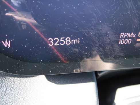 Used 2025 Buick Enclave Avenir w/ Super Cruise Package image 21