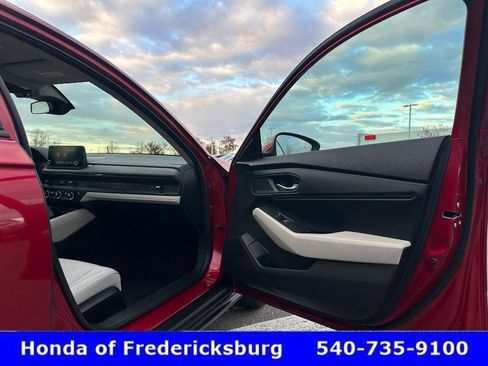 Certified 2023 Honda Accord EX image 33