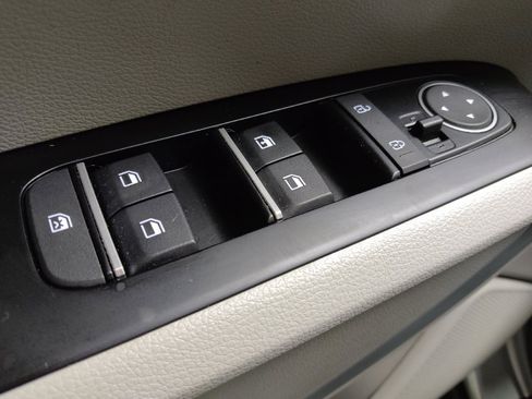 Used 2025 Kia Soul LX image 27