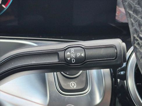 Used 2021 Mercedes-Benz GLB 250 4MATIC image 14