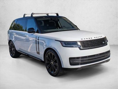 Used 2025 Land Rover Range Rover Long Wheelbase SE AWD/4WD image 3