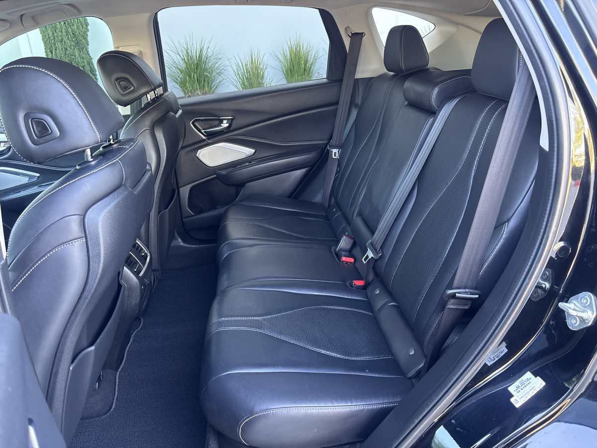 Used 2019 Acura RDX w/ Technology Package FWD image 12