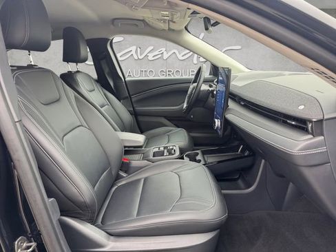 Used 2025 Ford Mustang Mach-E Premium image 21