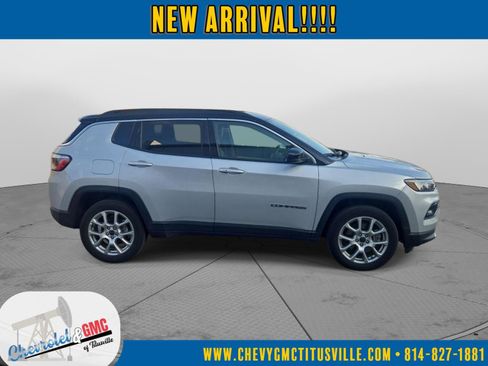 Used 2025 Jeep Compass Limited image 2