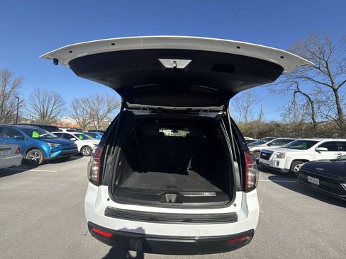 Used 2022 Chevrolet Suburban RST w/ Luxury Package AWD/4WD image 24