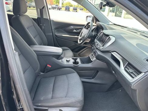 Used 2023 GMC Terrain SLE w/ Driver Convenience Package AWD/4WD image 25